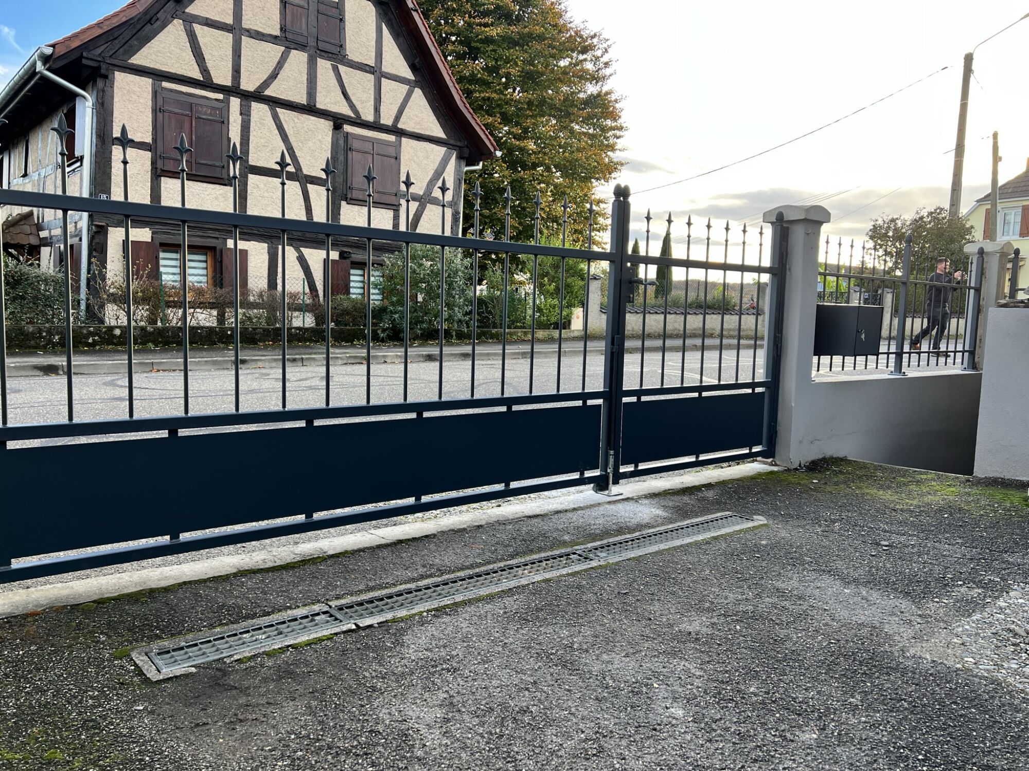 IMG_4117 | MS-FERMALU Fabricant et pose de portails et clôtures en alu, acier ou inox sur Belfort, Colmar et Mulhouse Belfort