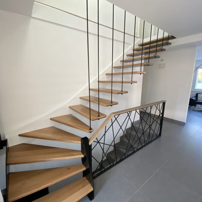 Comment choisir l’escalier suspendu id&eacute;al pour votre int&eacute;rieur ? Mulhouse